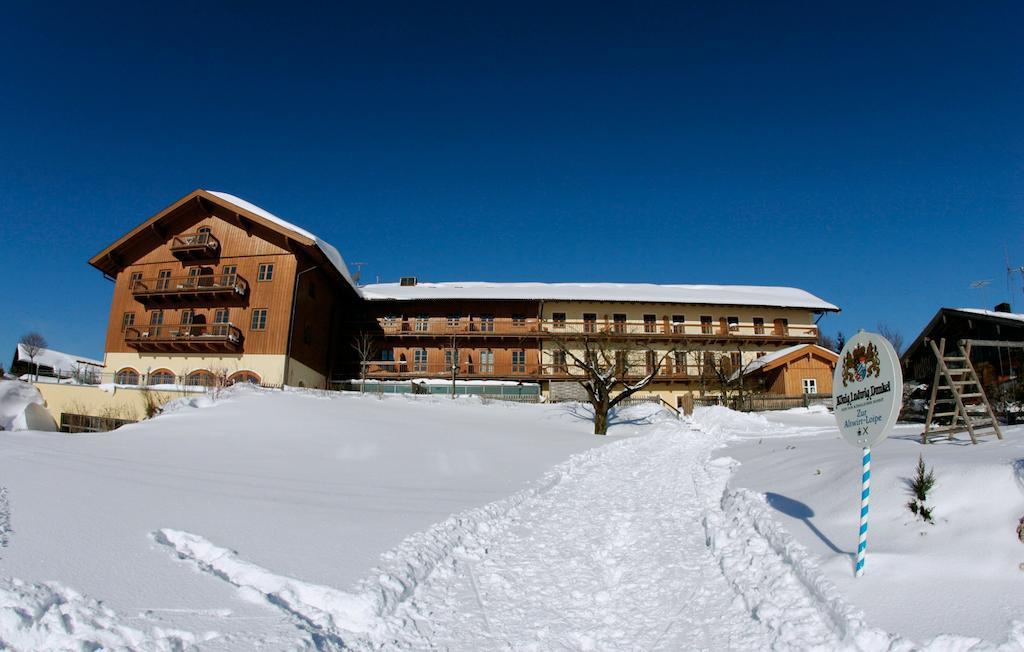 Hotel Und Landgasthof Altwirt Großhartpenning エクステリア 写真