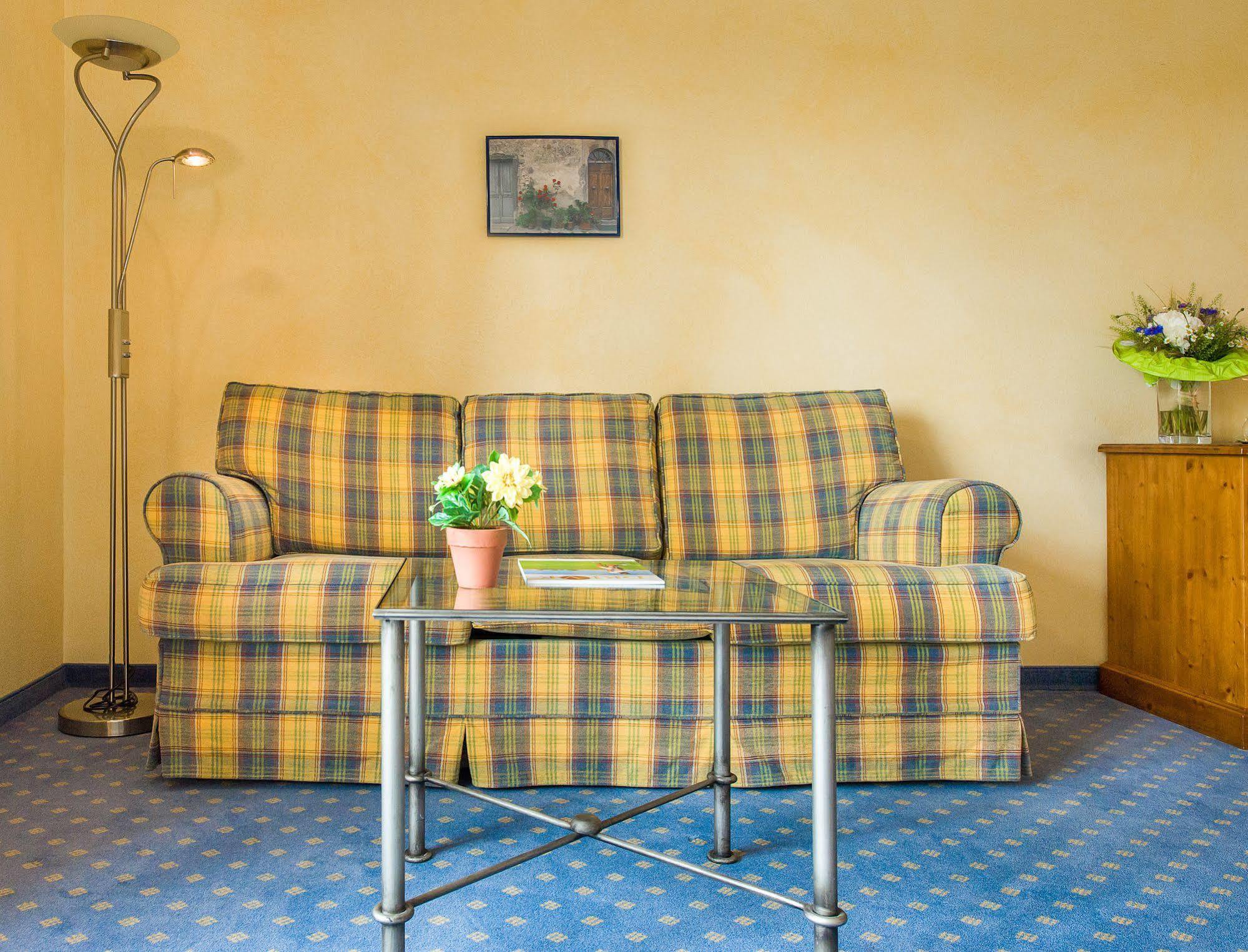 Hotel Und Landgasthof Altwirt Großhartpenning エクステリア 写真