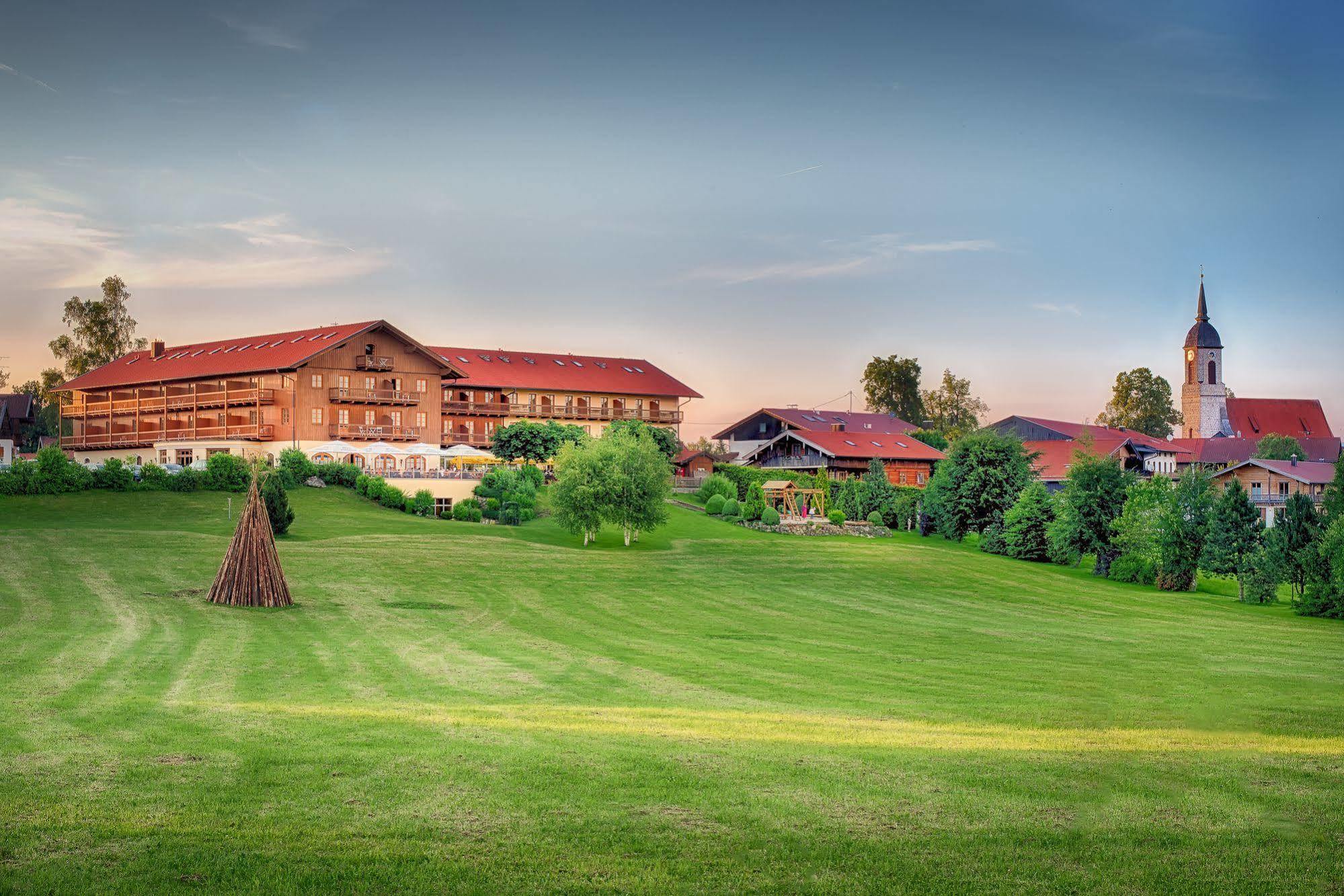 Hotel Und Landgasthof Altwirt Großhartpenning エクステリア 写真